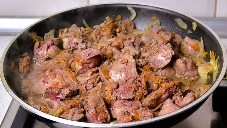 Рецепт рулета из куриной печени: легко и вкусно