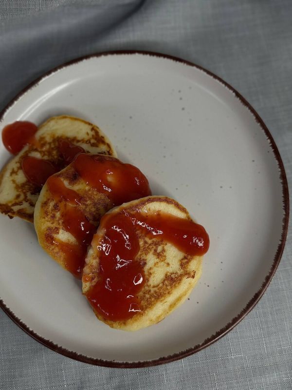 Необычные оладьи из мягкого творога, которые стоит попробовать