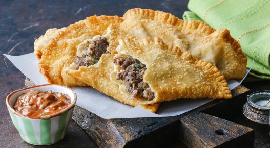 Как правильно жарить замороженные чебуреки и не разочароваться