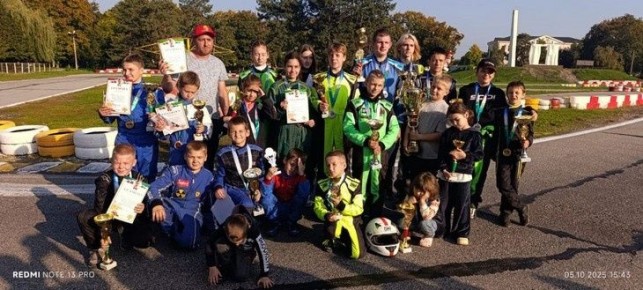 Картингисты Пролетарска выиграли соревнования и получили холодильник