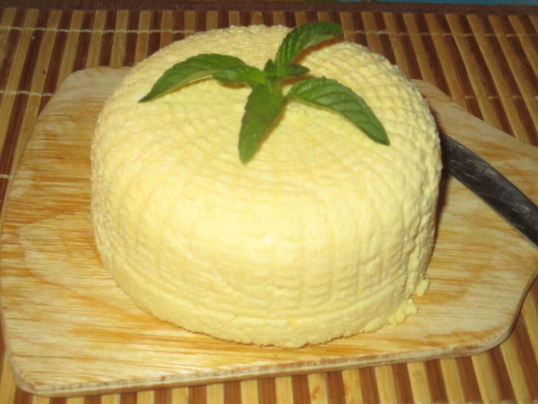 Как приготовить домашний сыр: простой рецепт с нежным вкусом