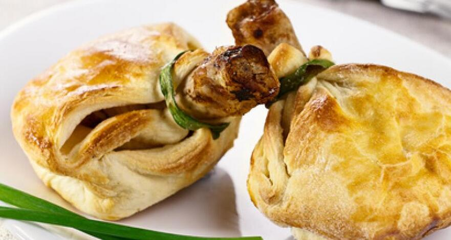 Кулинарный шедевр: куриные ножки в слоеном тесте