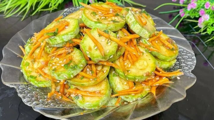 Вкусные маринованные кабачки по-корейски: простой рецепт для домашнего стола