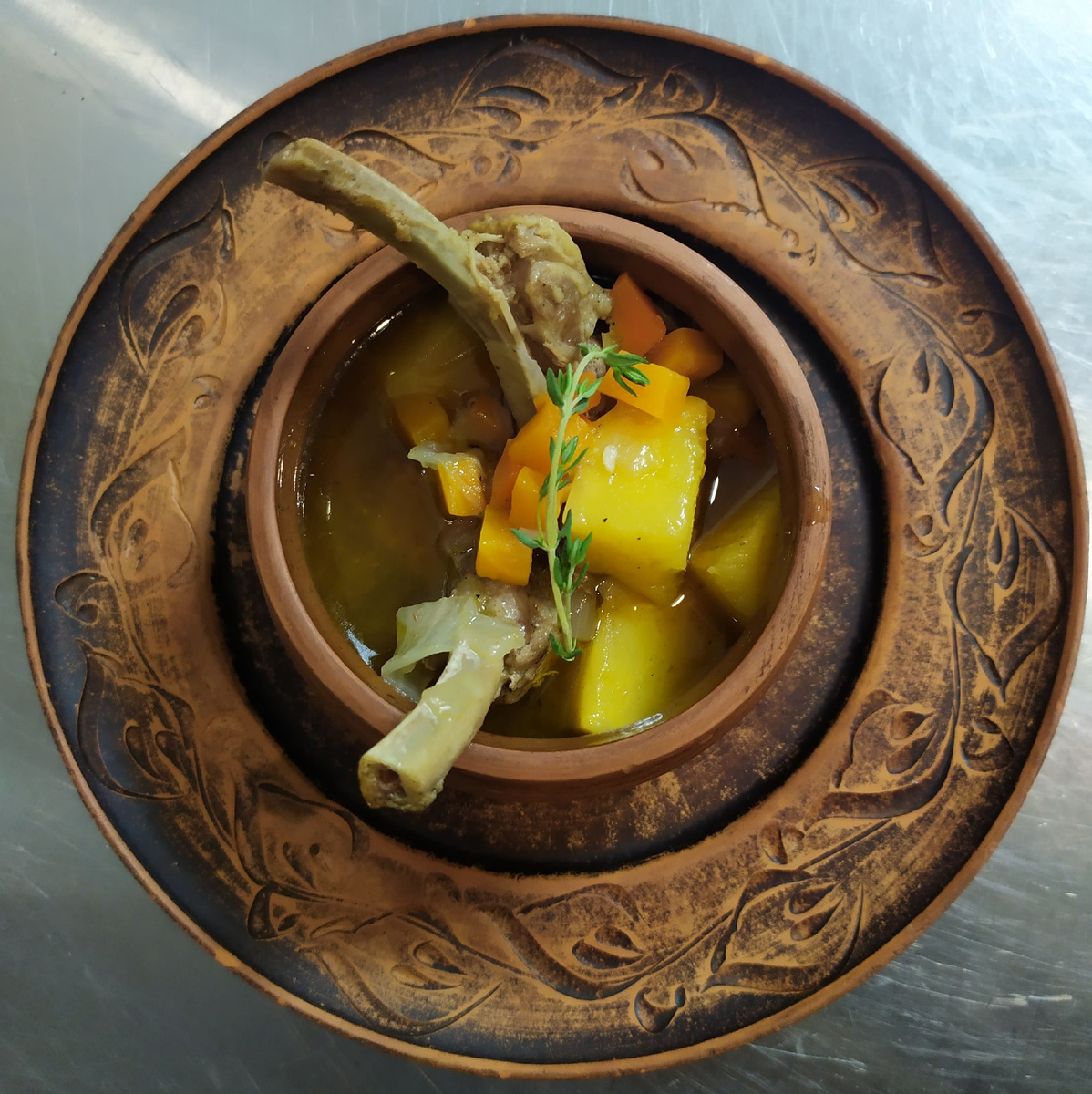 Вкусное ушное из баранины с репой: простое и сытное блюдо