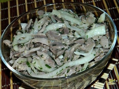 Нежные маринованные куриные желудочки: вкусная закуска на любой случай