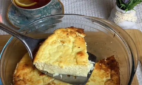 Как сделать идеальную творожную запеканку, которая не оседает