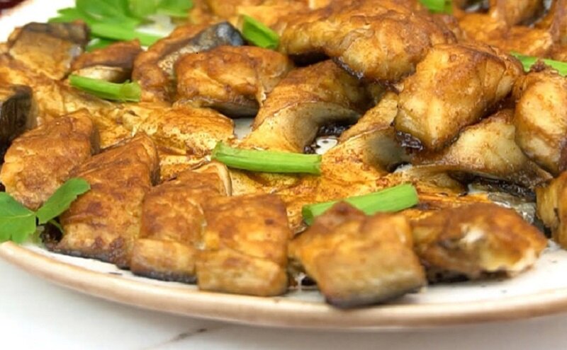 Порадуйте близких: скумбрия, запеченная по изысканному рецепту