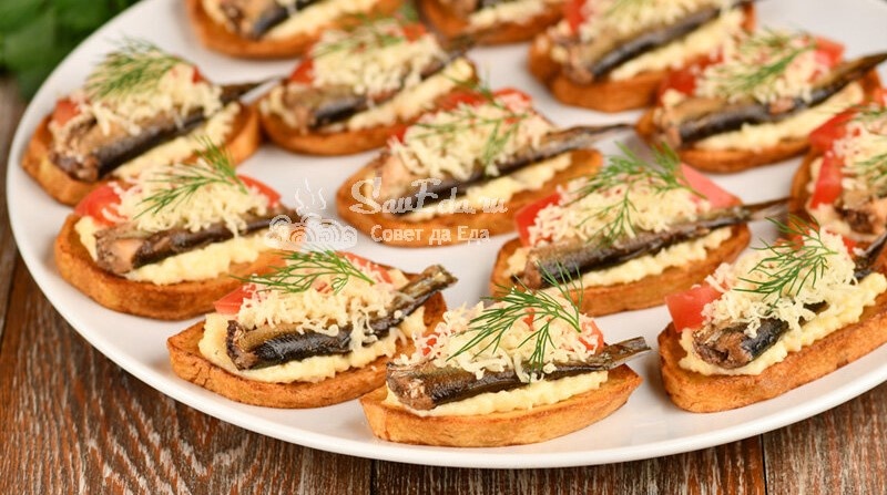 Бутерброды с шпротами: оригинальный подход к закускам без хлеба