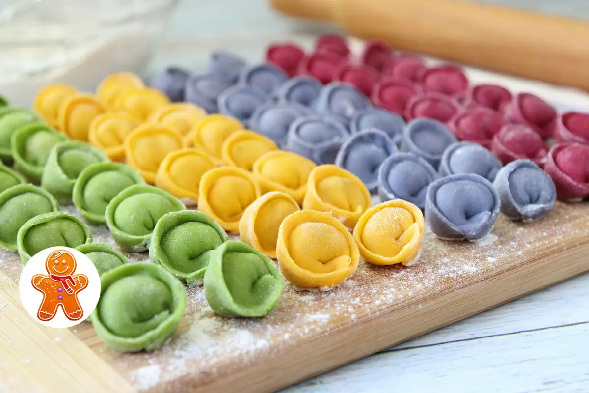 Яркие домашние пельмени без вредных красителей