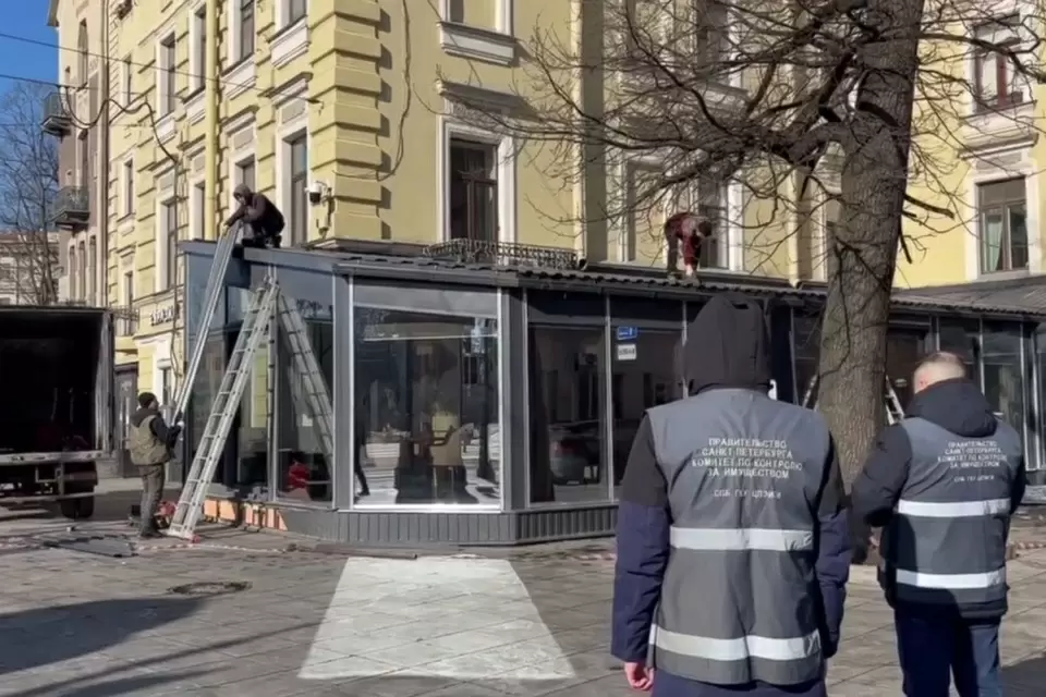Незаконный ресторан исчез в центре города: подробности сноса