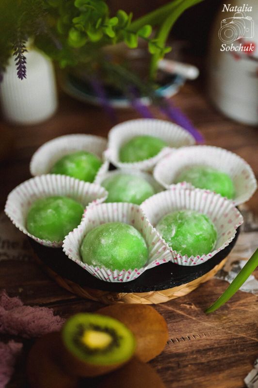 Покорите мир моти: оригинальный десерт с киви и сливками