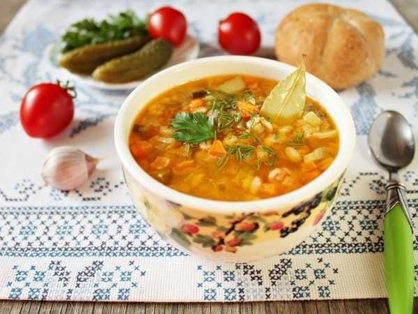 Изысканный рассольник с перловкой: полезные качества и простота приготовления