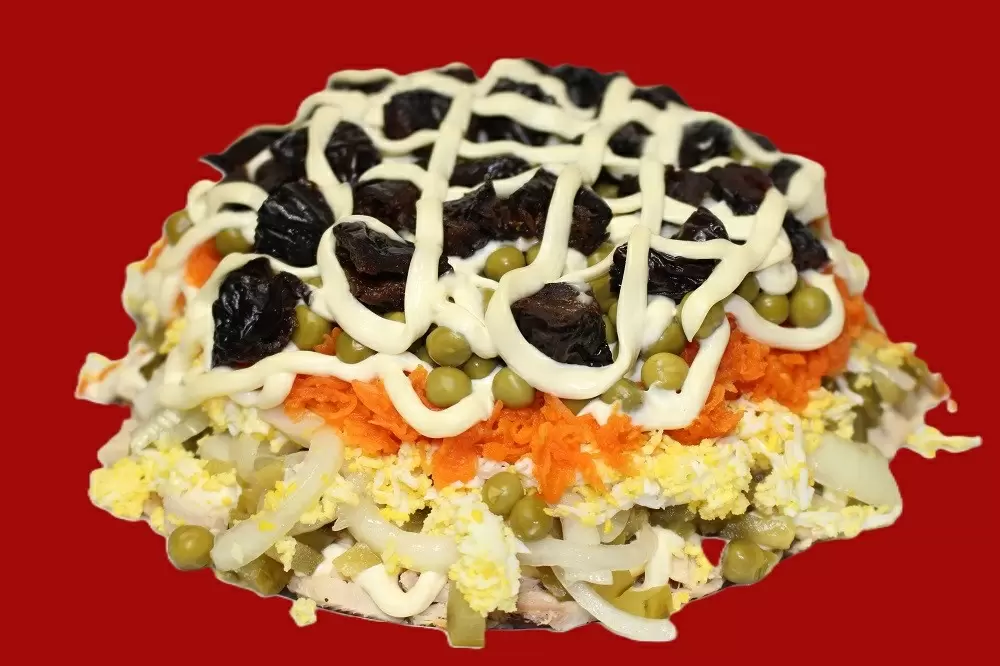 Салат Прага: классика советской кухни