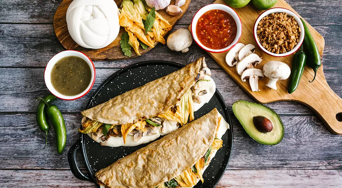 Удивительные соусы за минуту: простые рецепты, которые изменят ваше меню