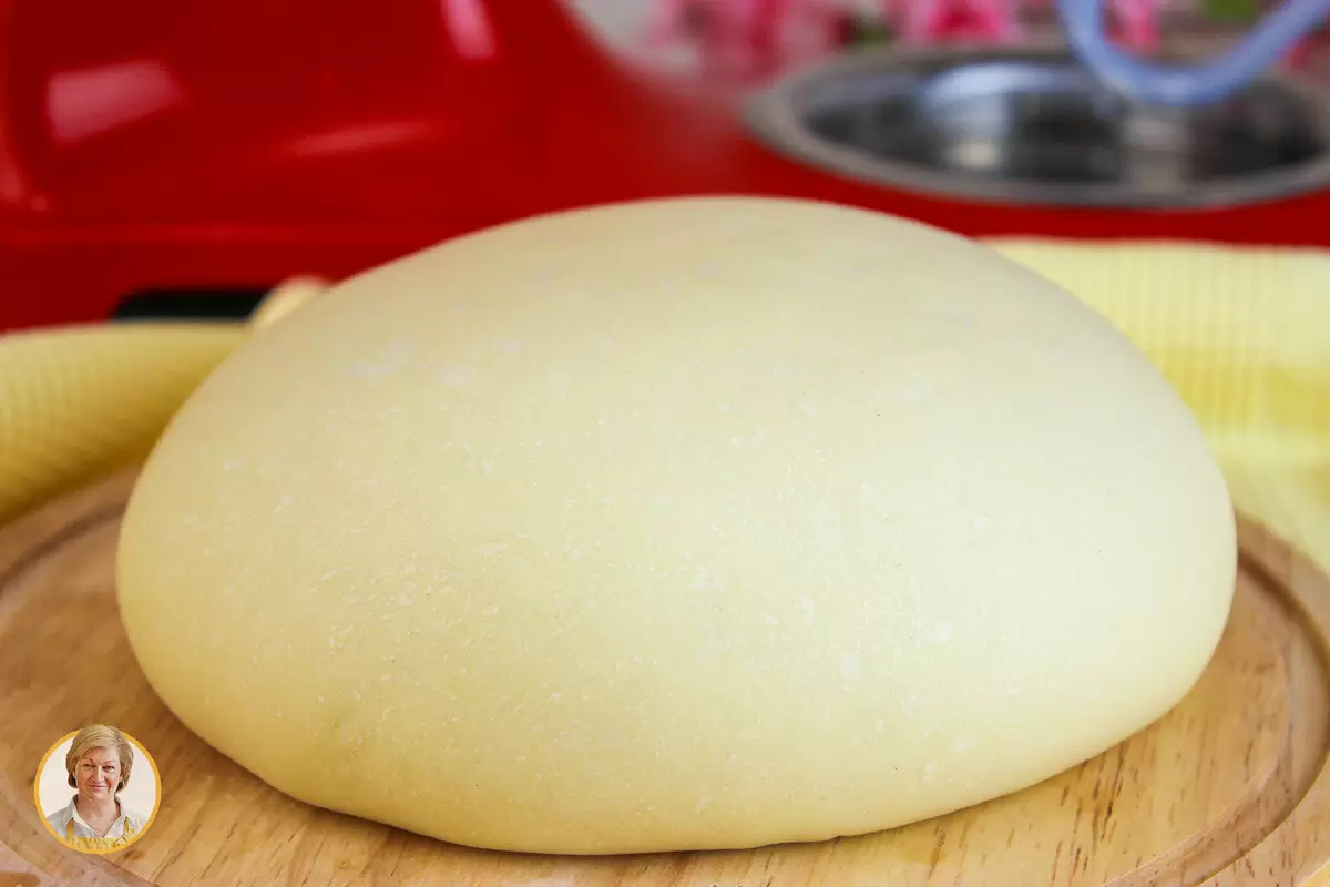 Идеальное быстрое тесто для пирожков с яйцом и зеленым луком