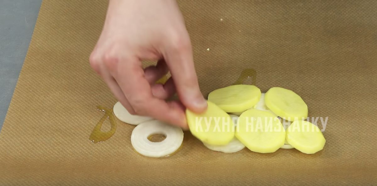 Неповторимое блюдо: куриное филе с квашеной капустой в пергаменте